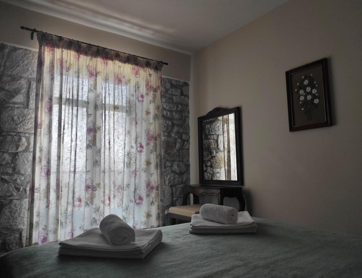Meterizi Guesthouse Varvítsa Dış mekan fotoğraf